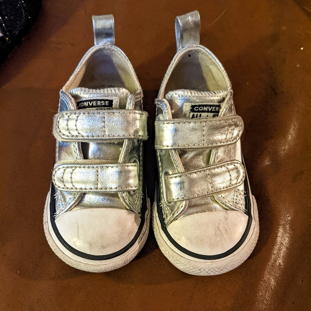 Toddler Sz 5 Chucks